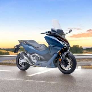 MOTOS